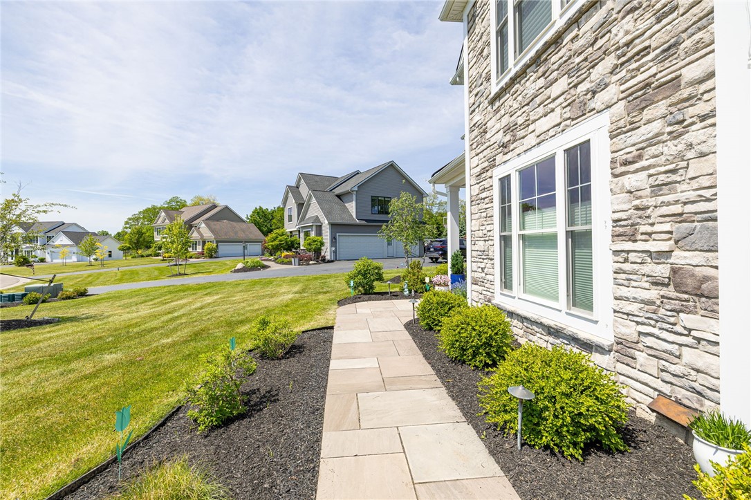 8 Ravenna Crescent