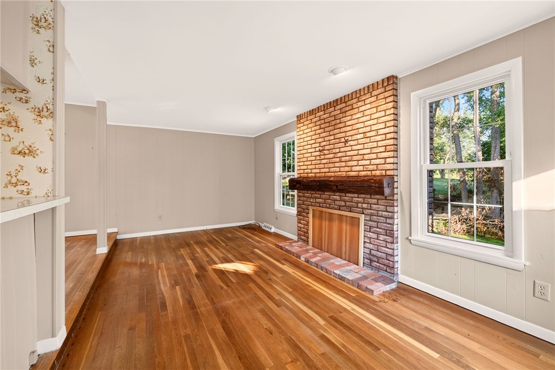 20 Brooktree Drive
