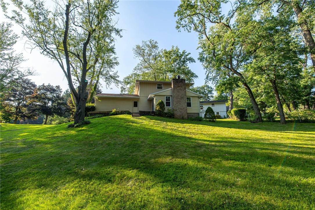 20 Brooktree Drive
