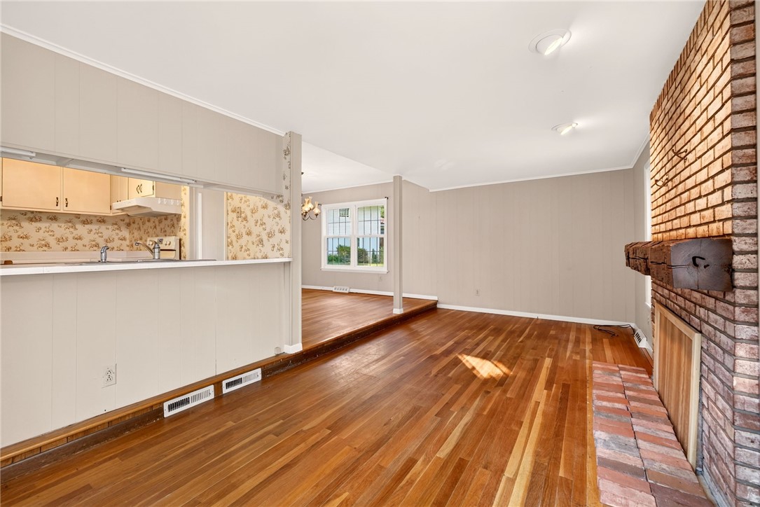 20 Brooktree Drive