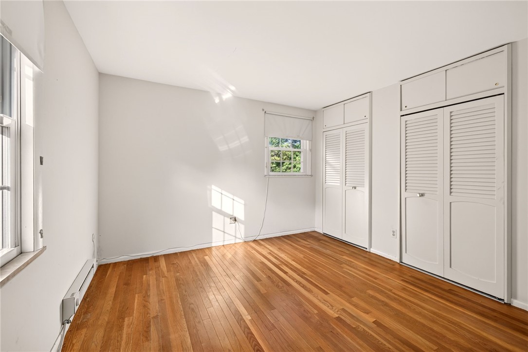 20 Brooktree Drive