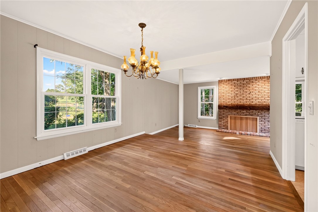 20 Brooktree Drive