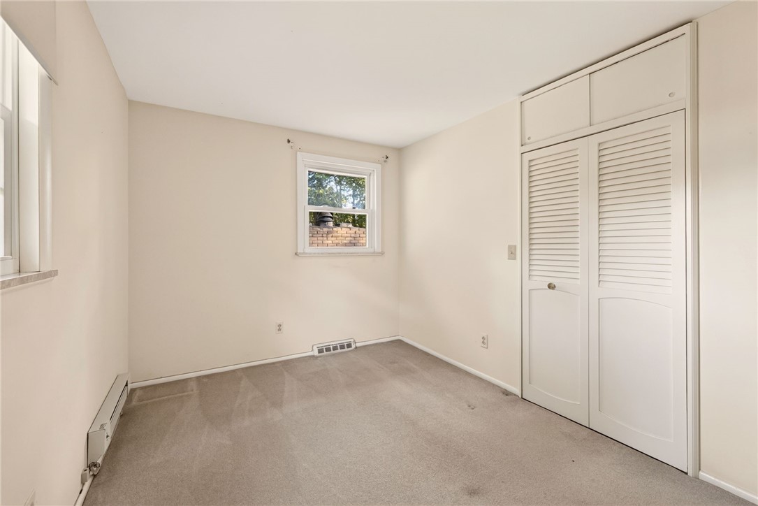 20 Brooktree Drive