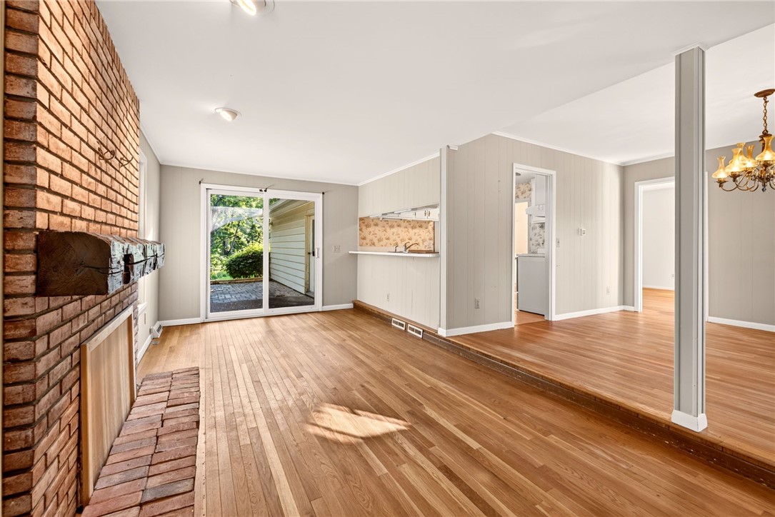 20 Brooktree Drive
