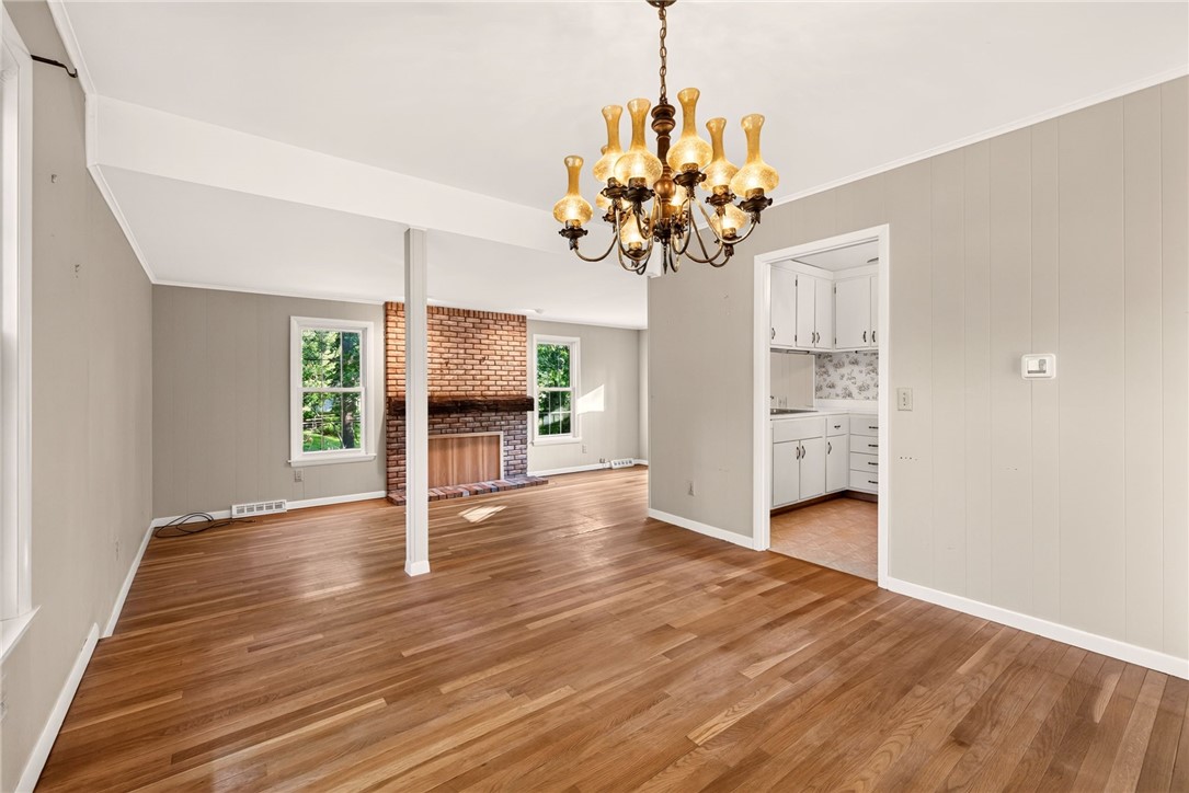 20 Brooktree Drive