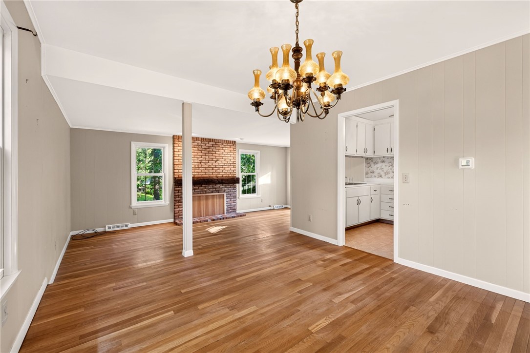 20 Brooktree Drive