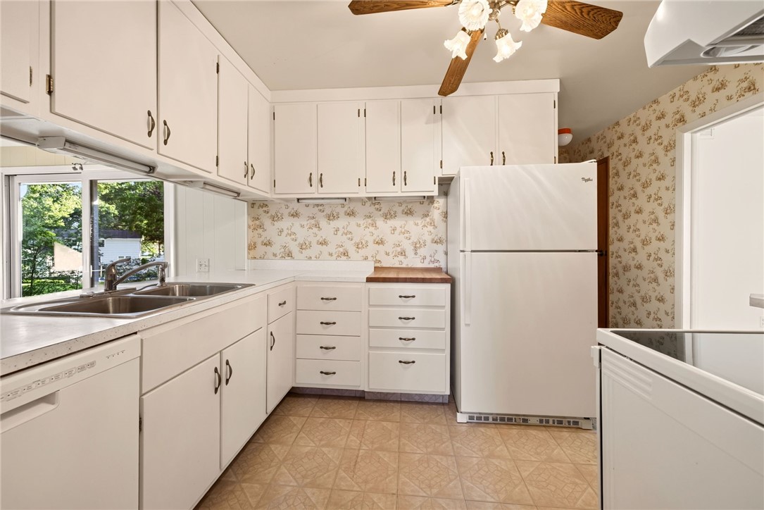 20 Brooktree Drive