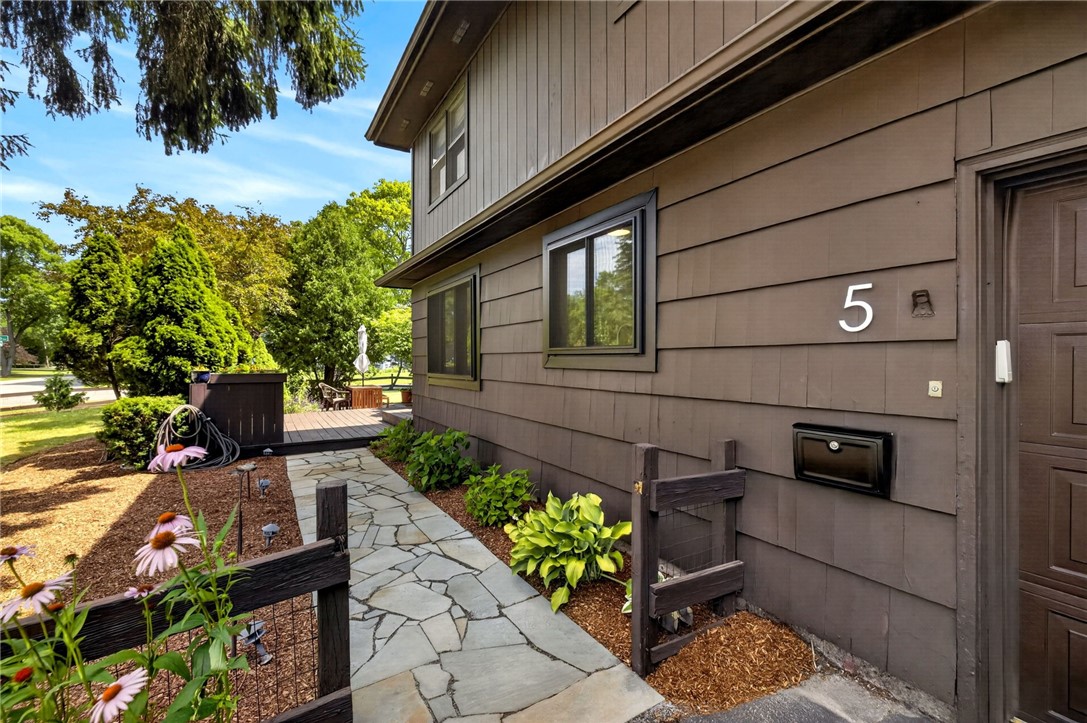 5 Beekman Place