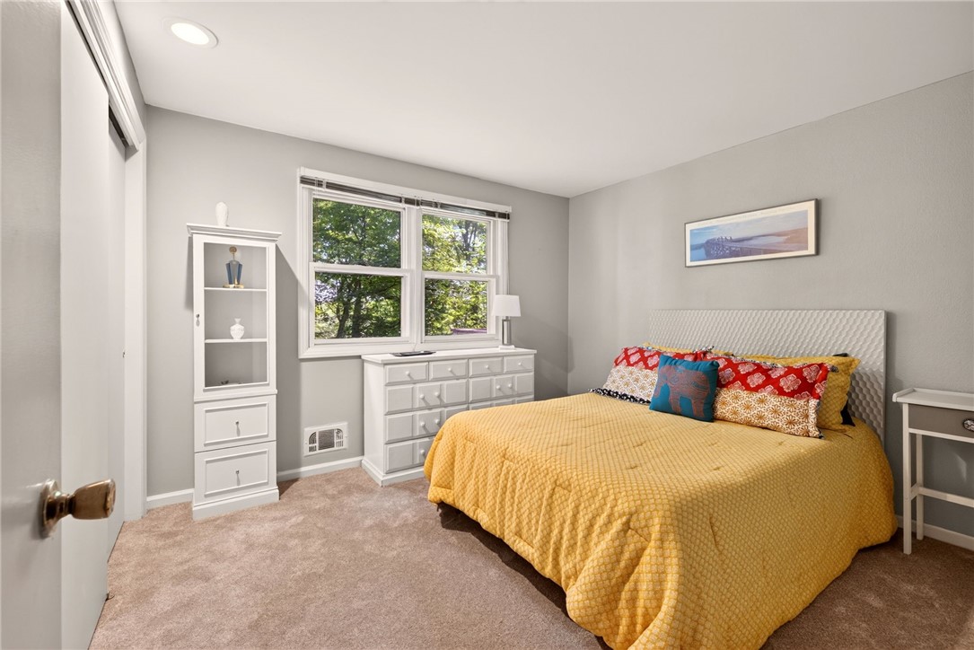 10 Forest Knoll