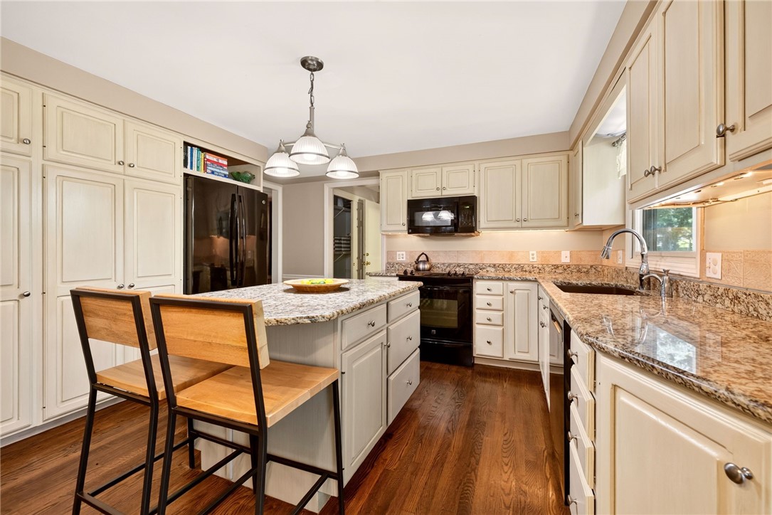 10 Forest Knoll
