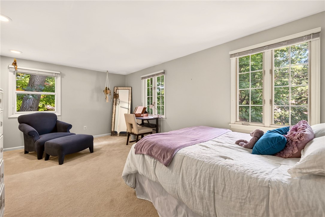 10 Forest Knoll