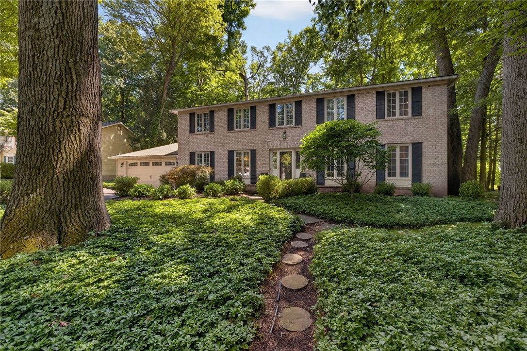 10 Forest Knoll