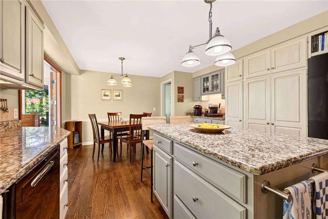 10 Forest Knoll