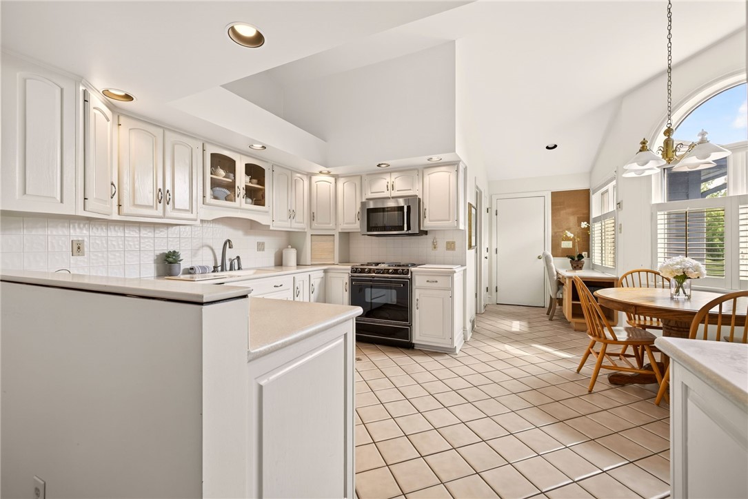 37 Woodcliff Terrace