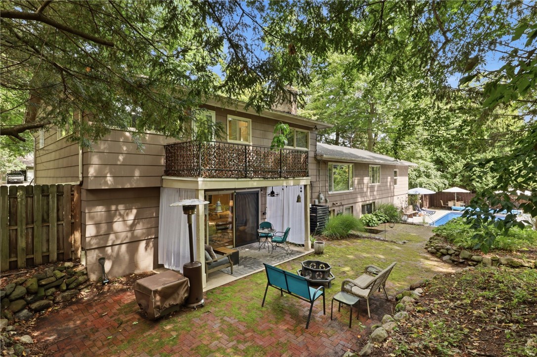 19 Valley Brook Drive