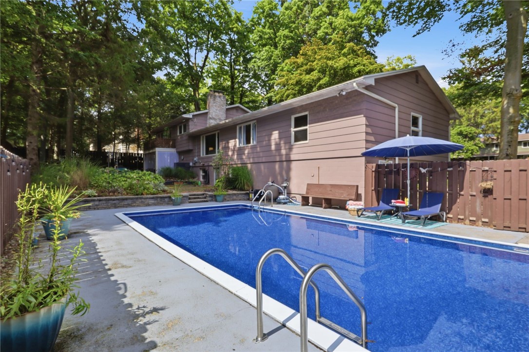 19 Valley Brook Drive