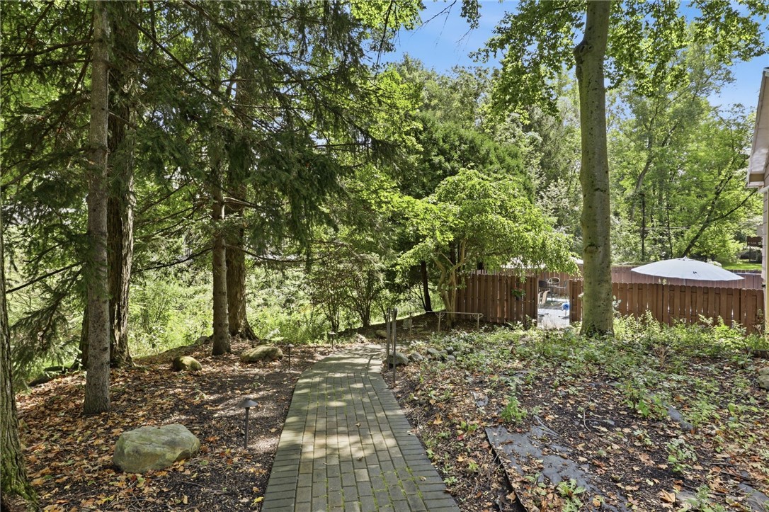 19 Valley Brook Drive