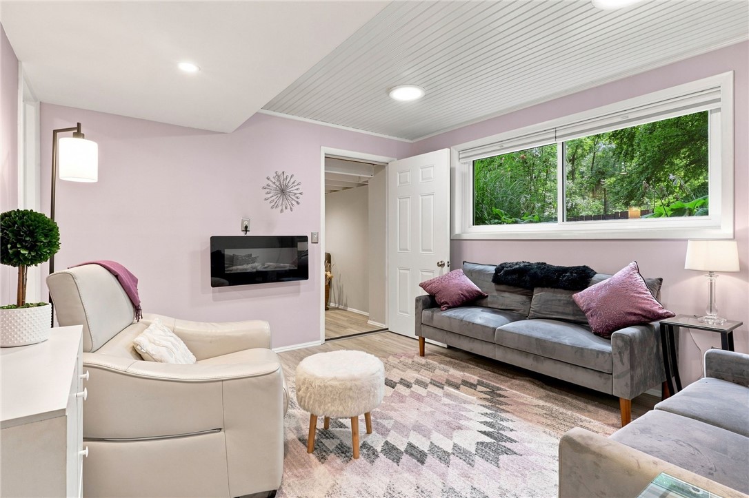 19 Valley Brook Drive