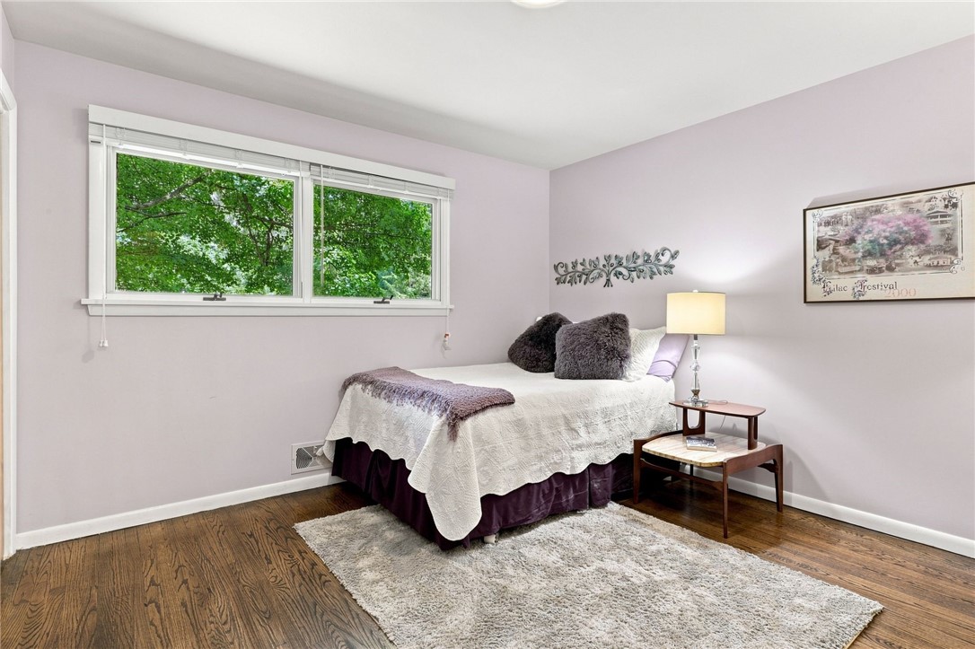 19 Valley Brook Drive