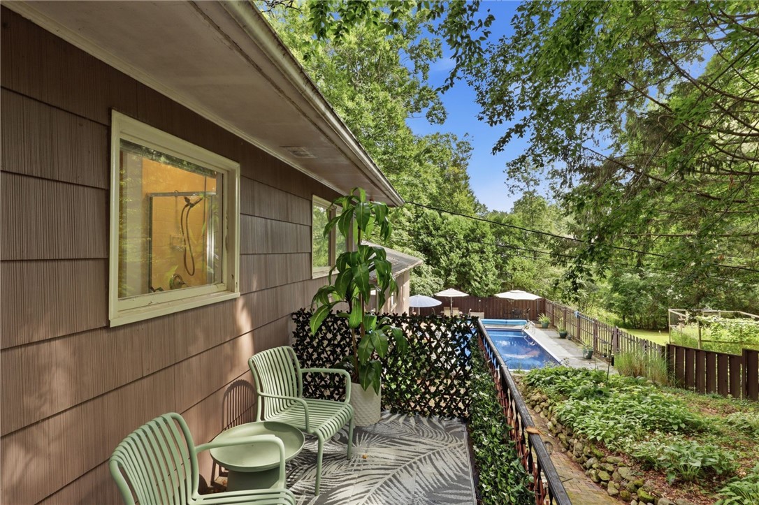 19 Valley Brook Drive