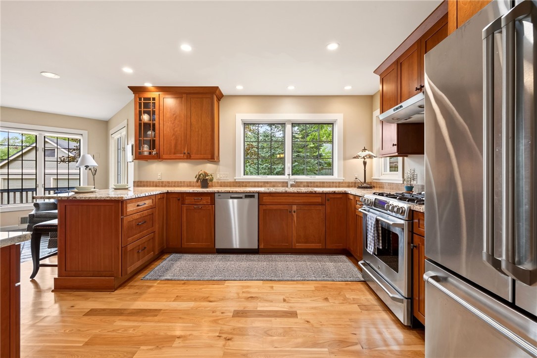 27 Locust Street