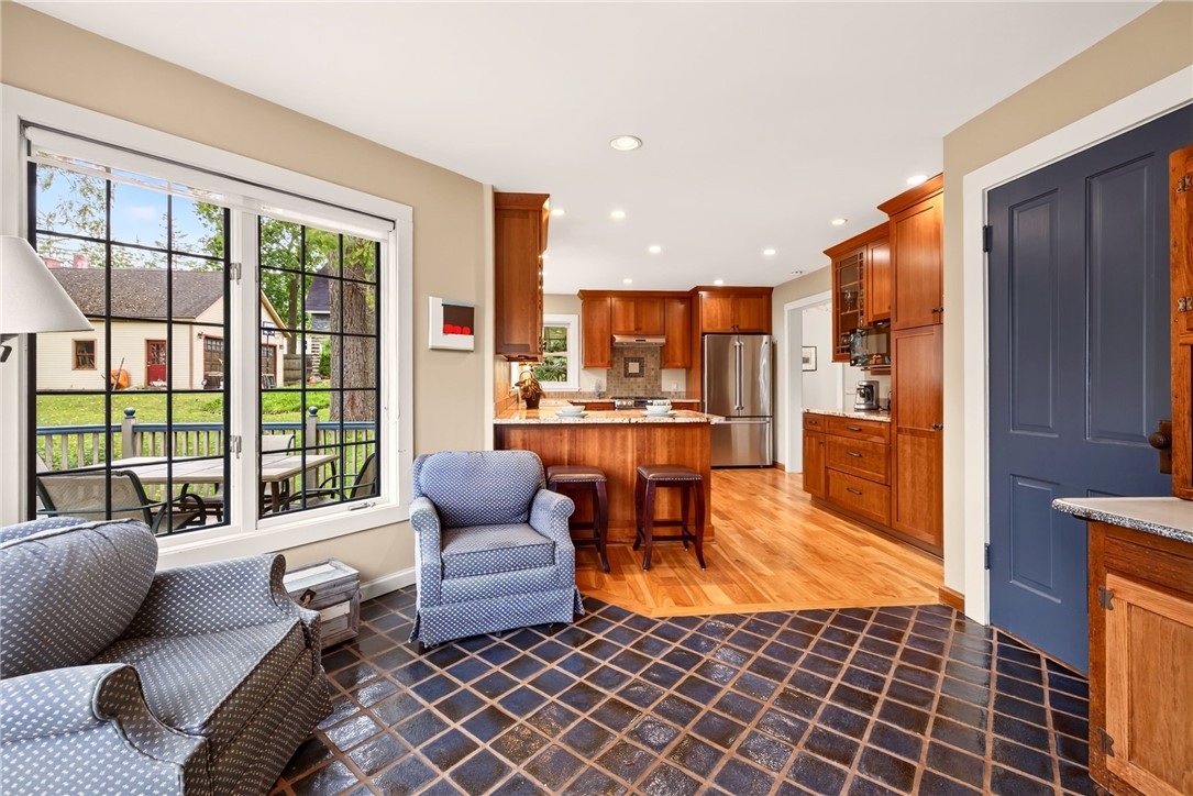 27 Locust Street