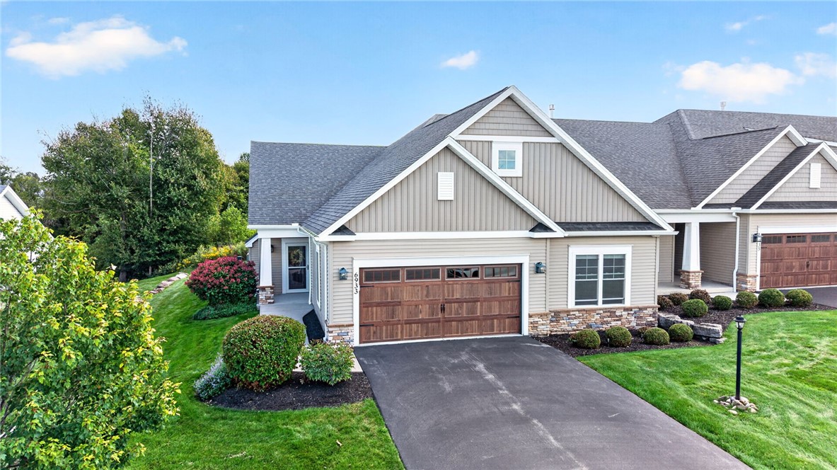 6933 Silverton Glenn