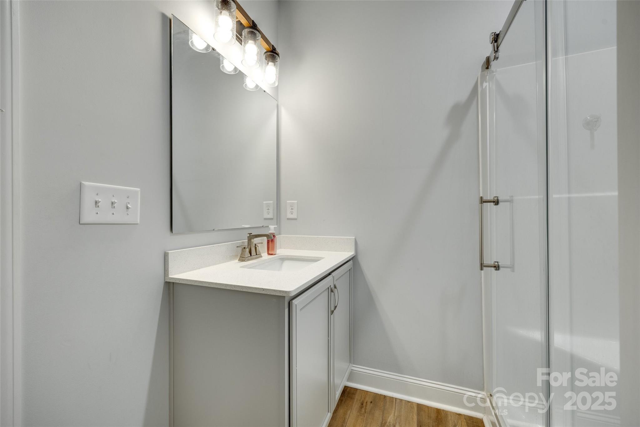 1336 W Rebound Road
