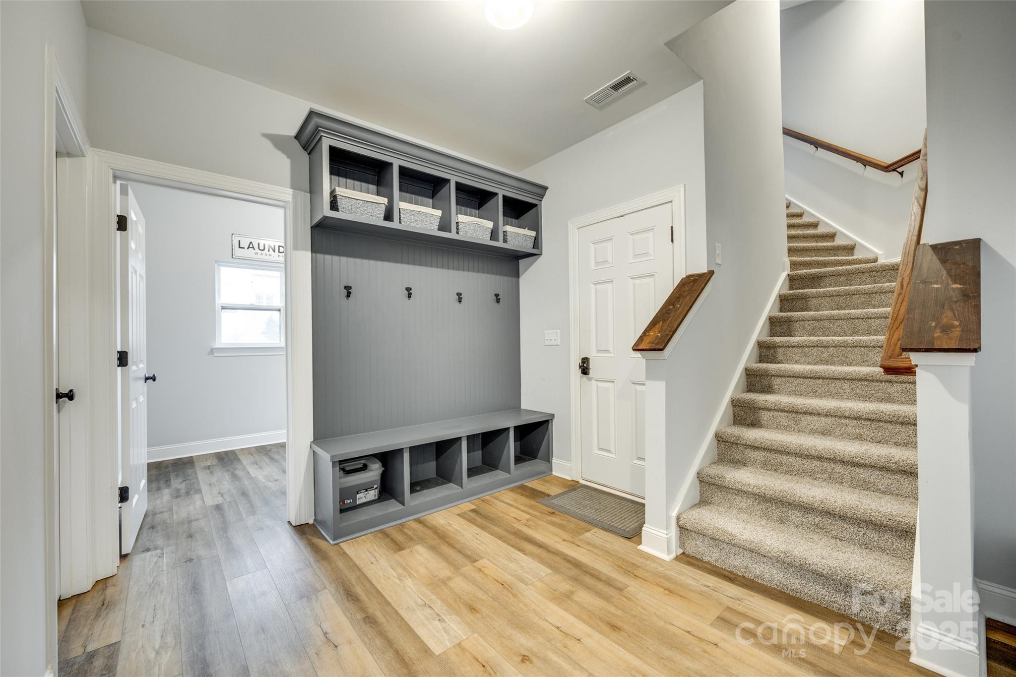 1336 W Rebound Road