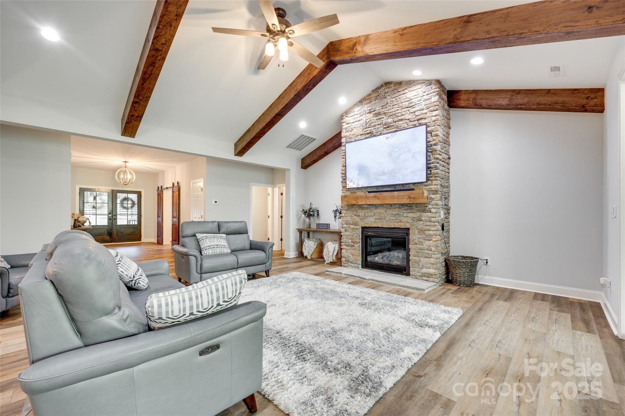 1336 W Rebound Road