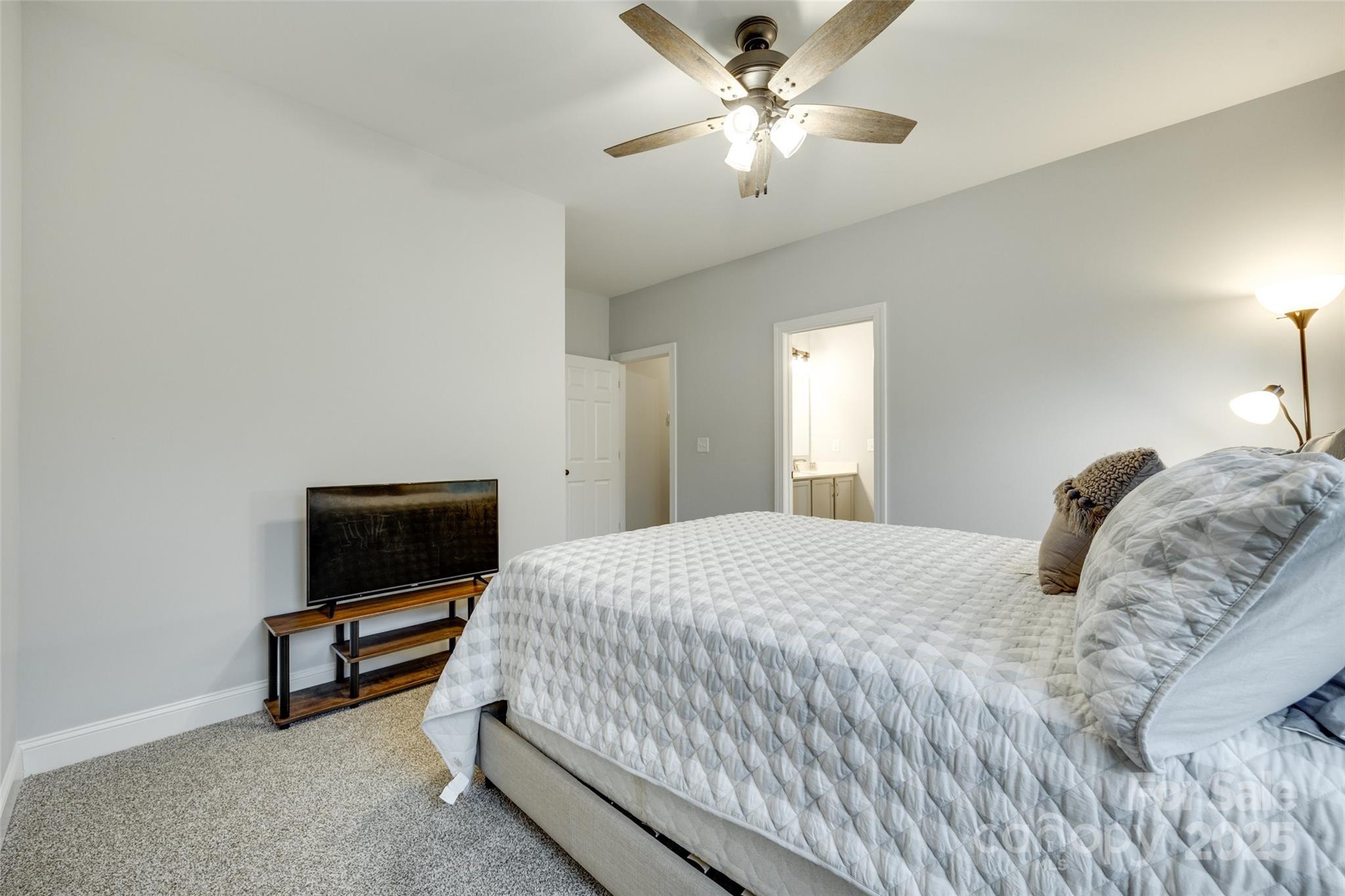 1336 W Rebound Road