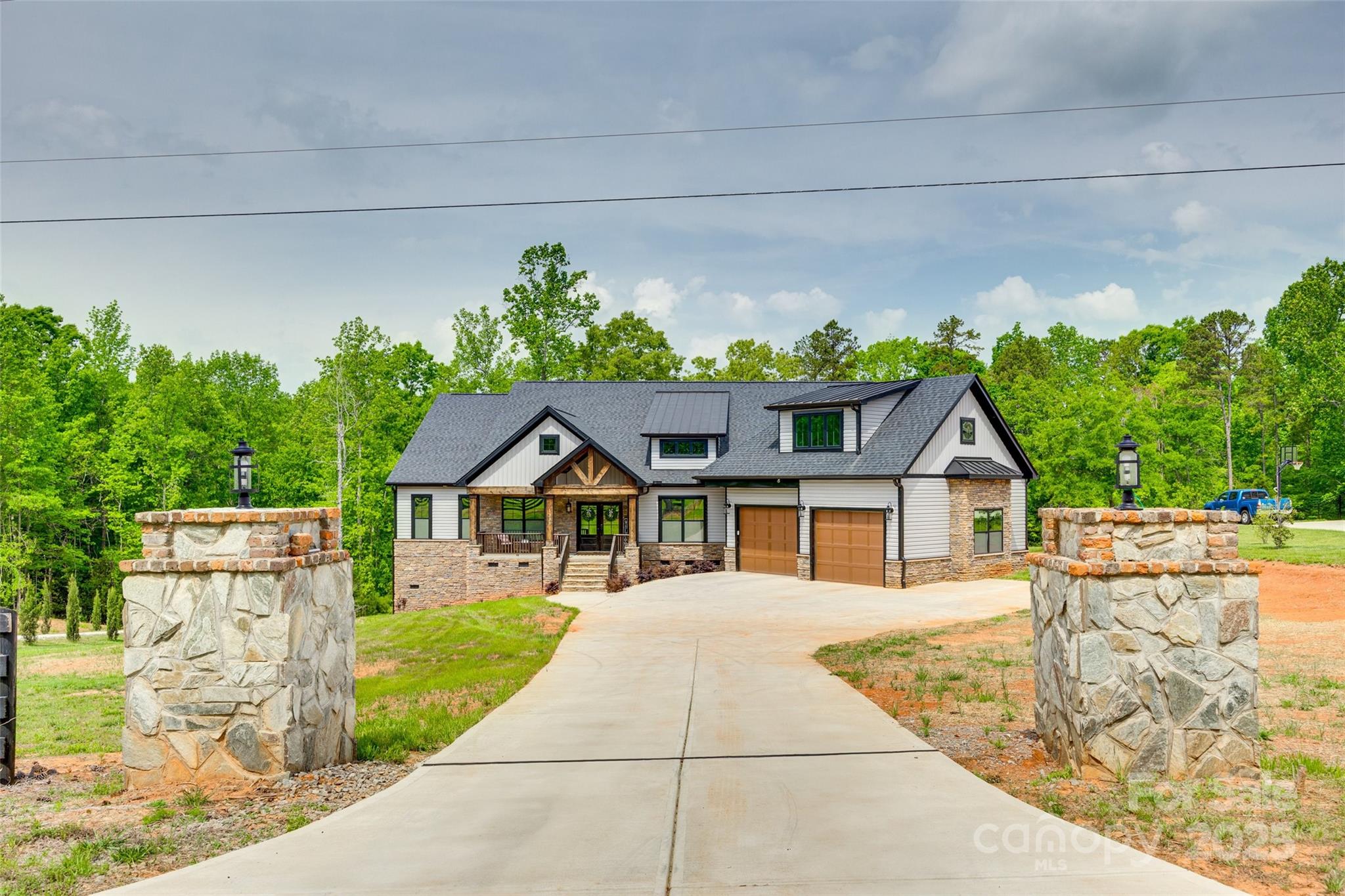 1336 W Rebound Road