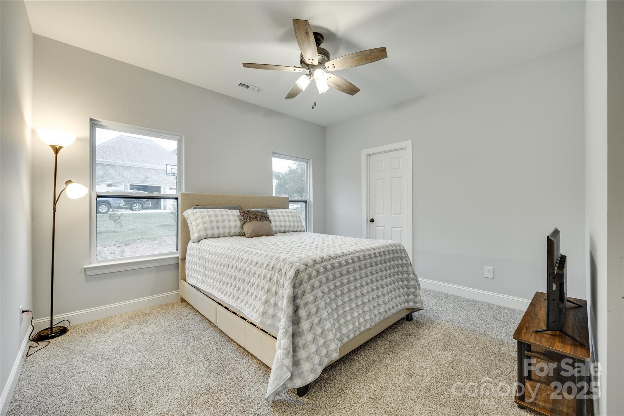 1336 W Rebound Road