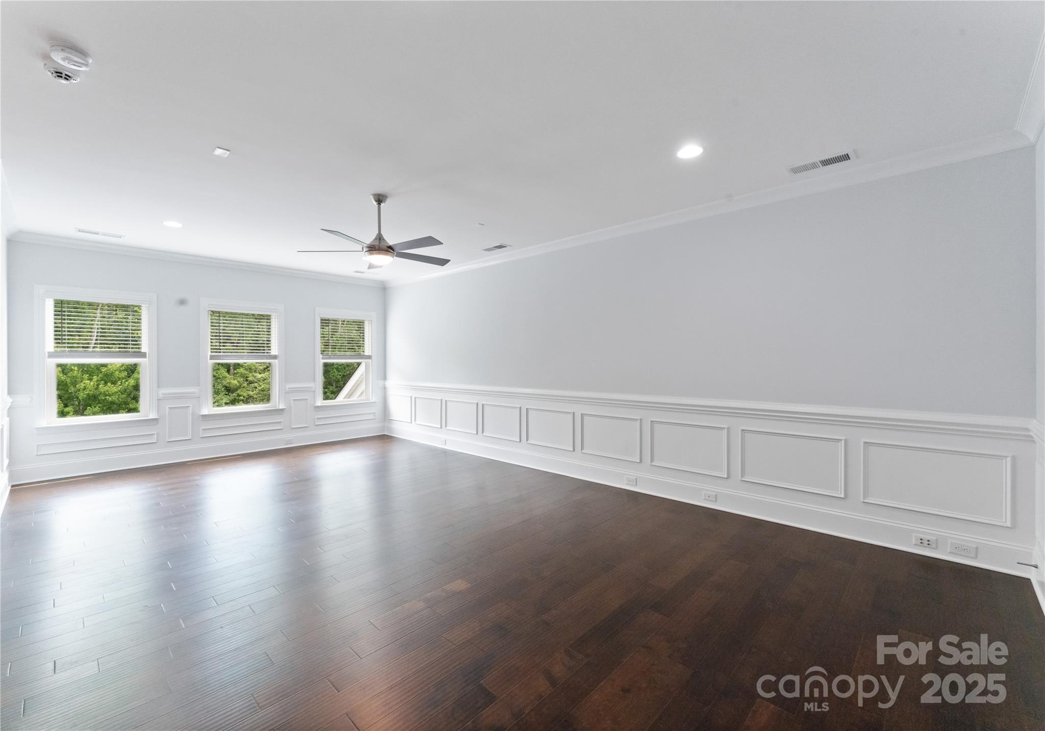 3239 Split Rail Lane