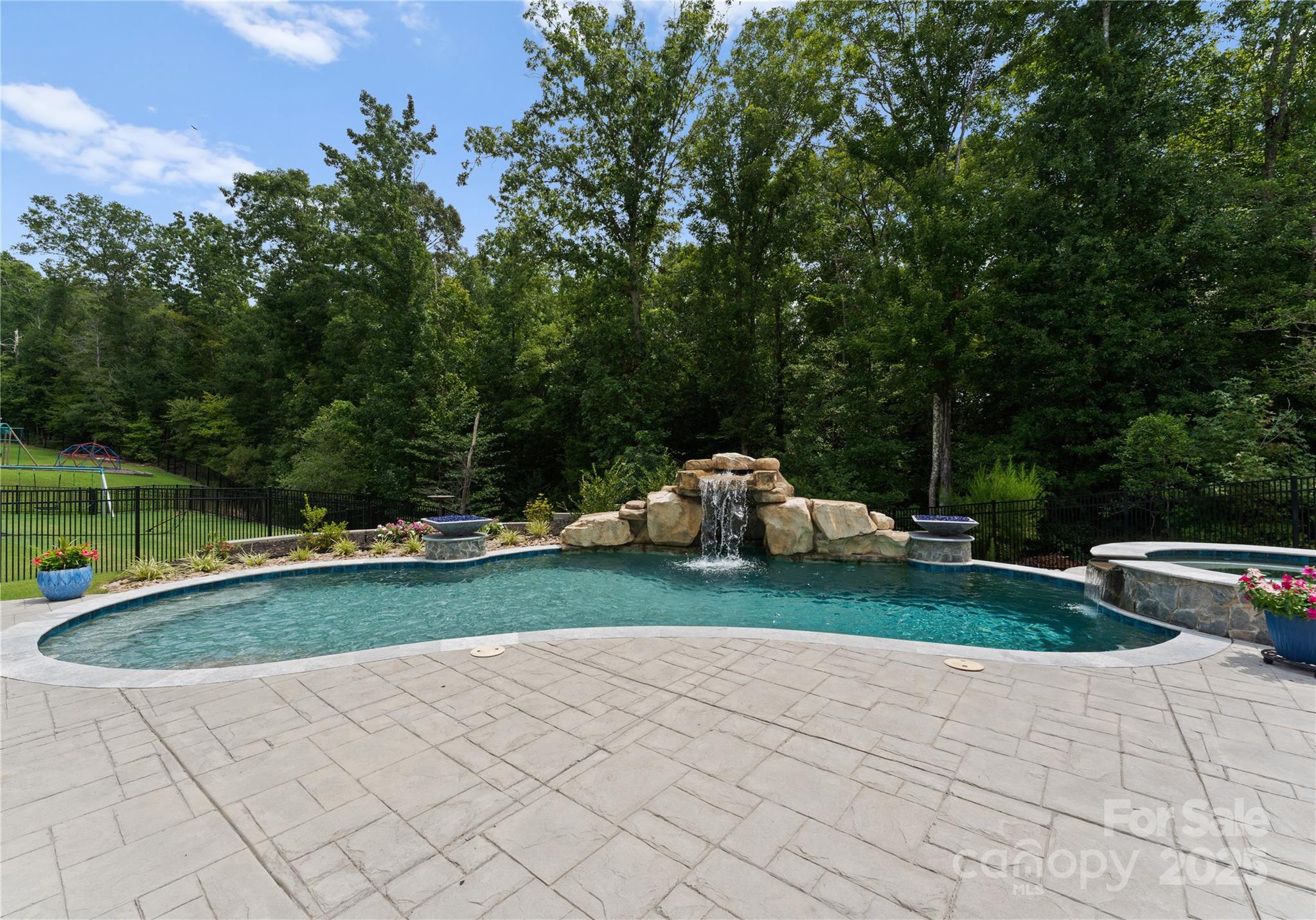 3239 Split Rail Lane