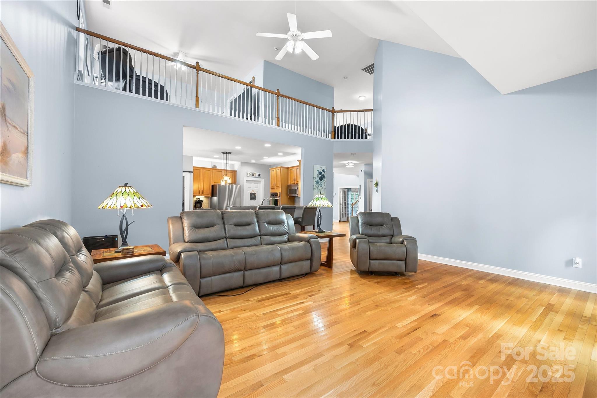 4011 W Sandy Trail