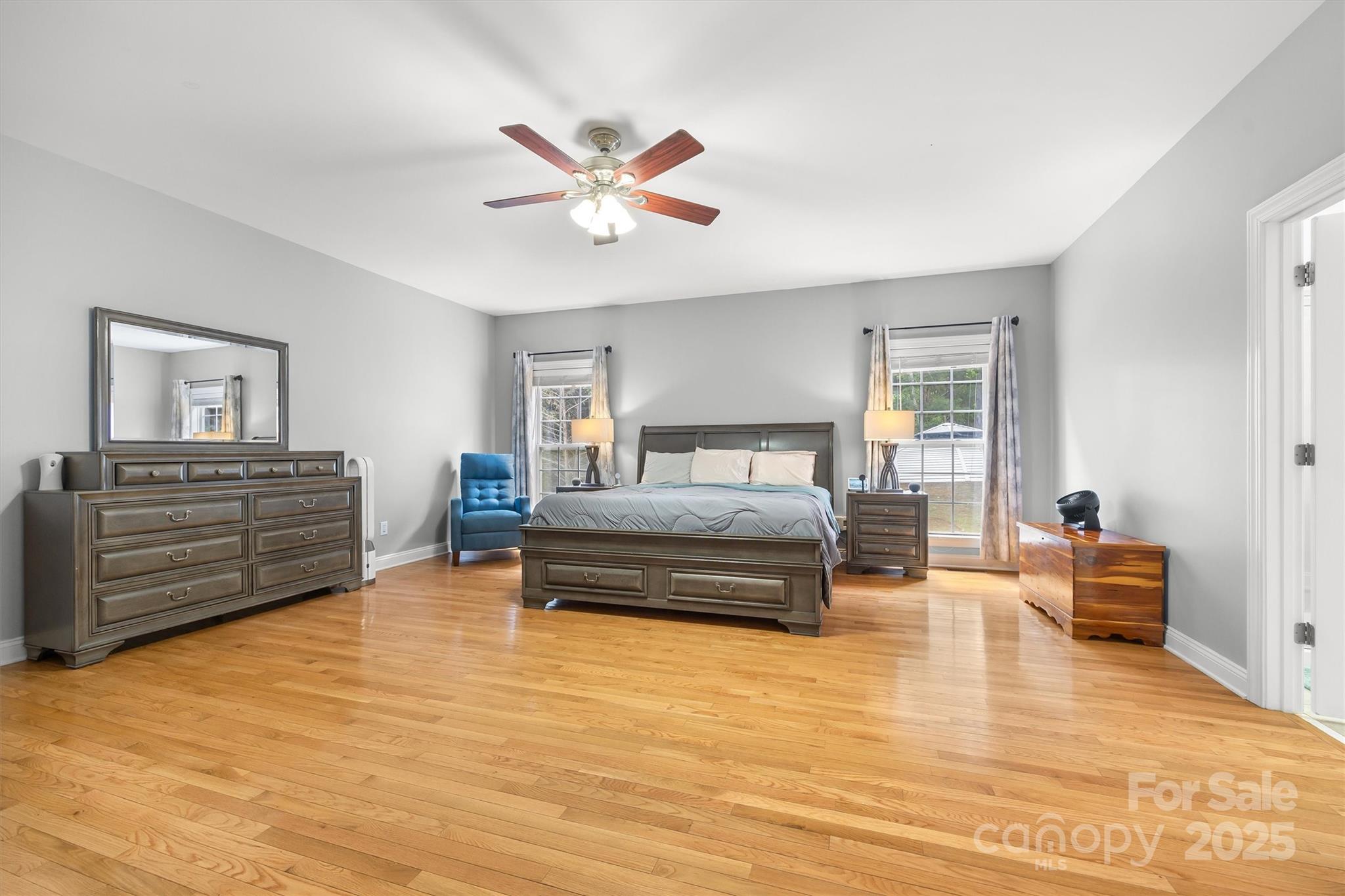 4011 W Sandy Trail