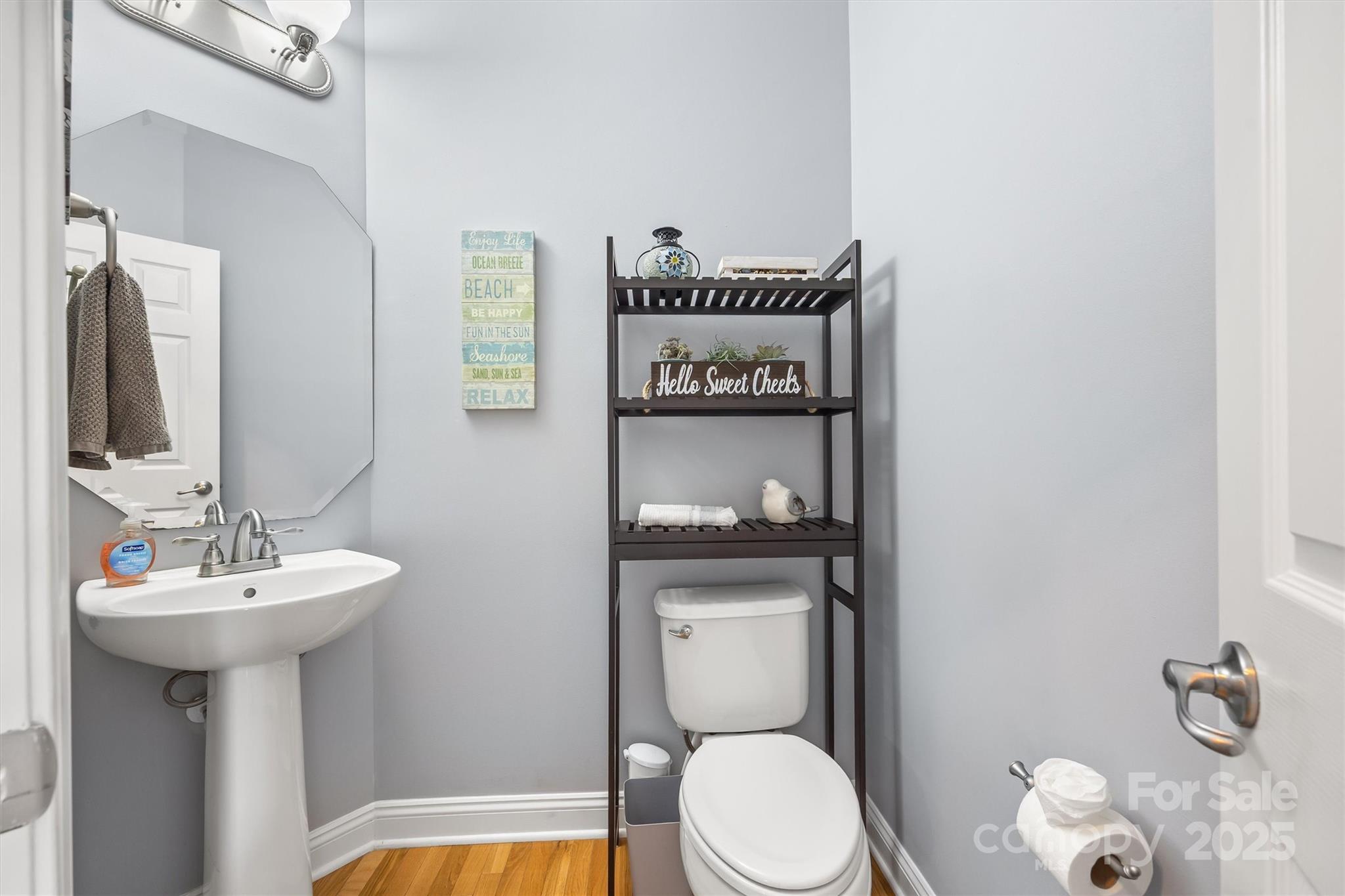 4011 W Sandy Trail