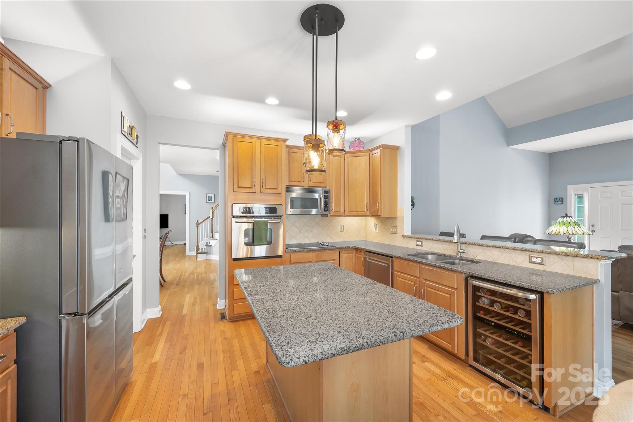 4011 W Sandy Trail