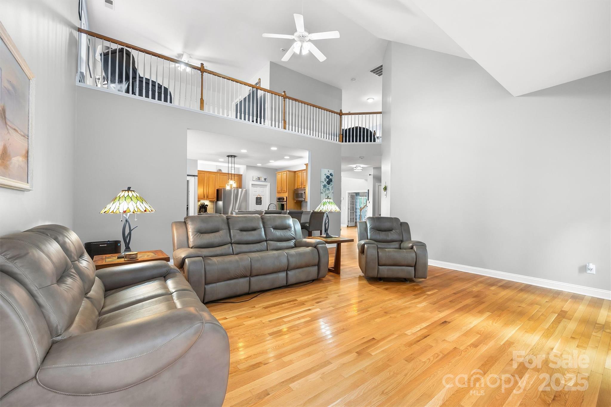 4011 W Sandy Trail