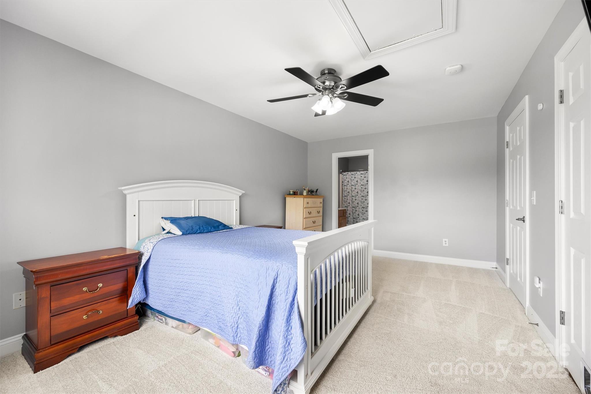 4011 W Sandy Trail