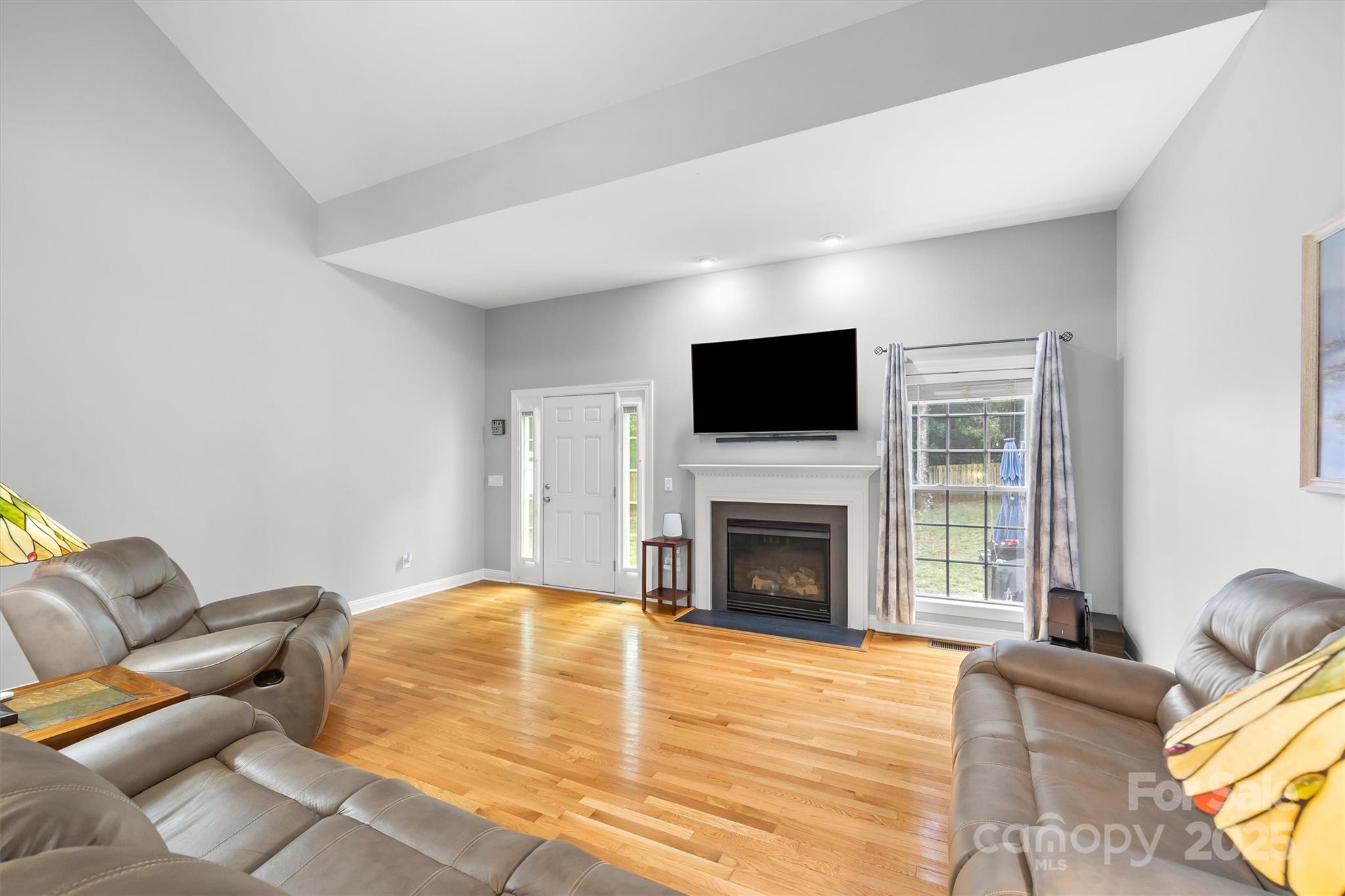 4011 W Sandy Trail