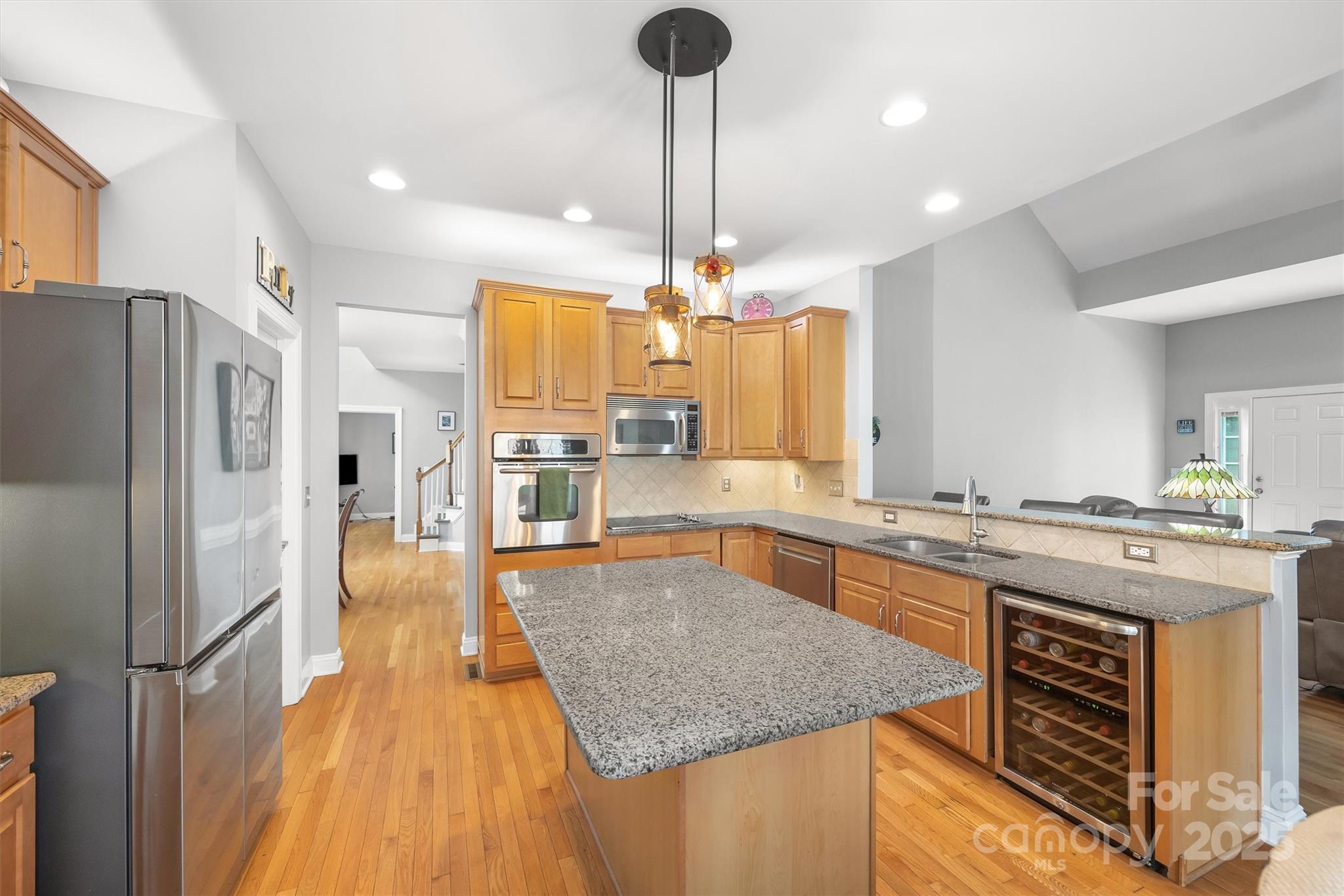 4011 W Sandy Trail