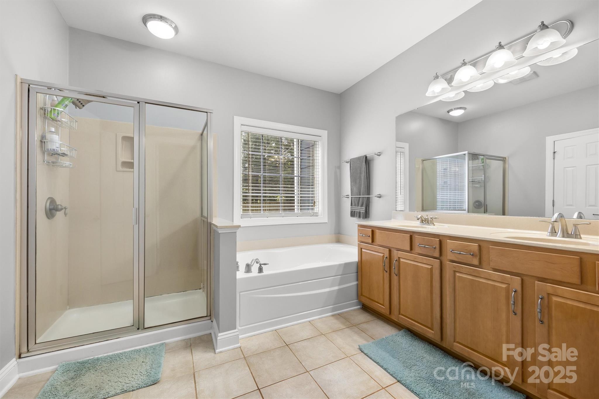 4011 W Sandy Trail