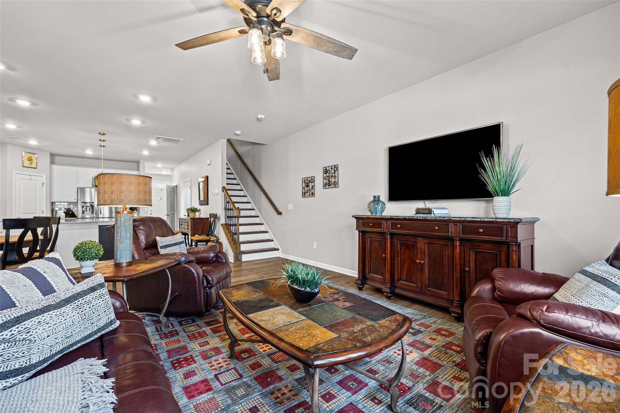 909 Cobbled Way