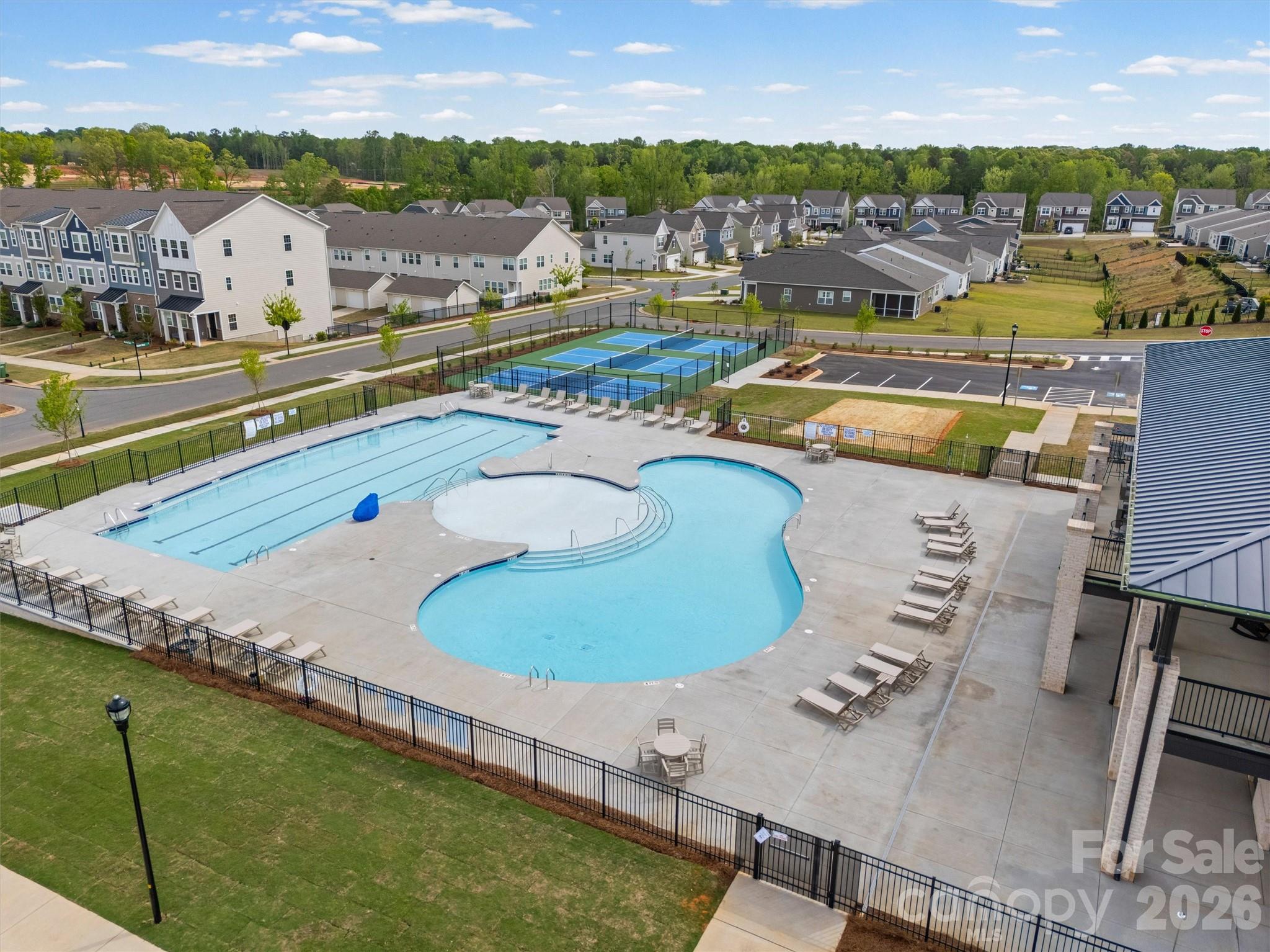 909 Cobbled Way