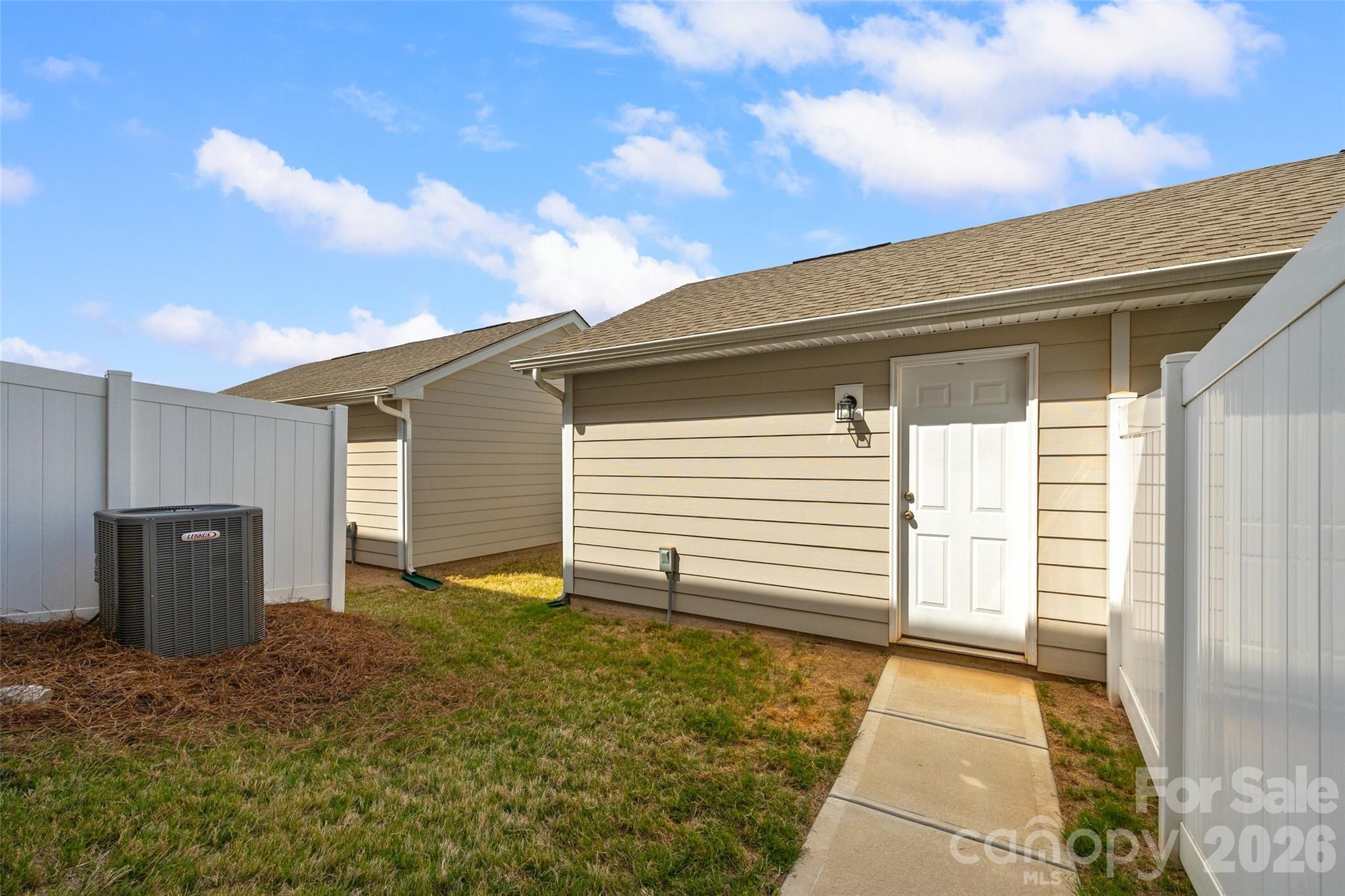 909 Cobbled Way