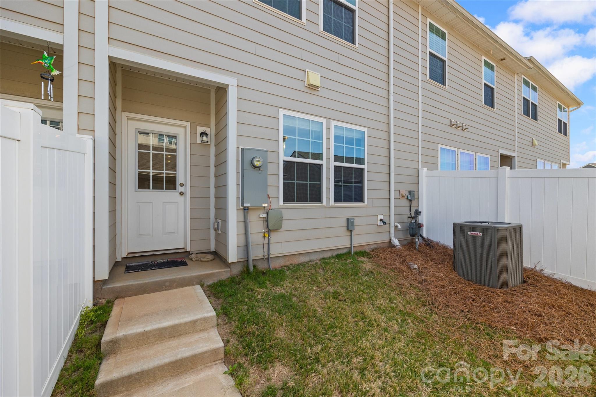 909 Cobbled Way