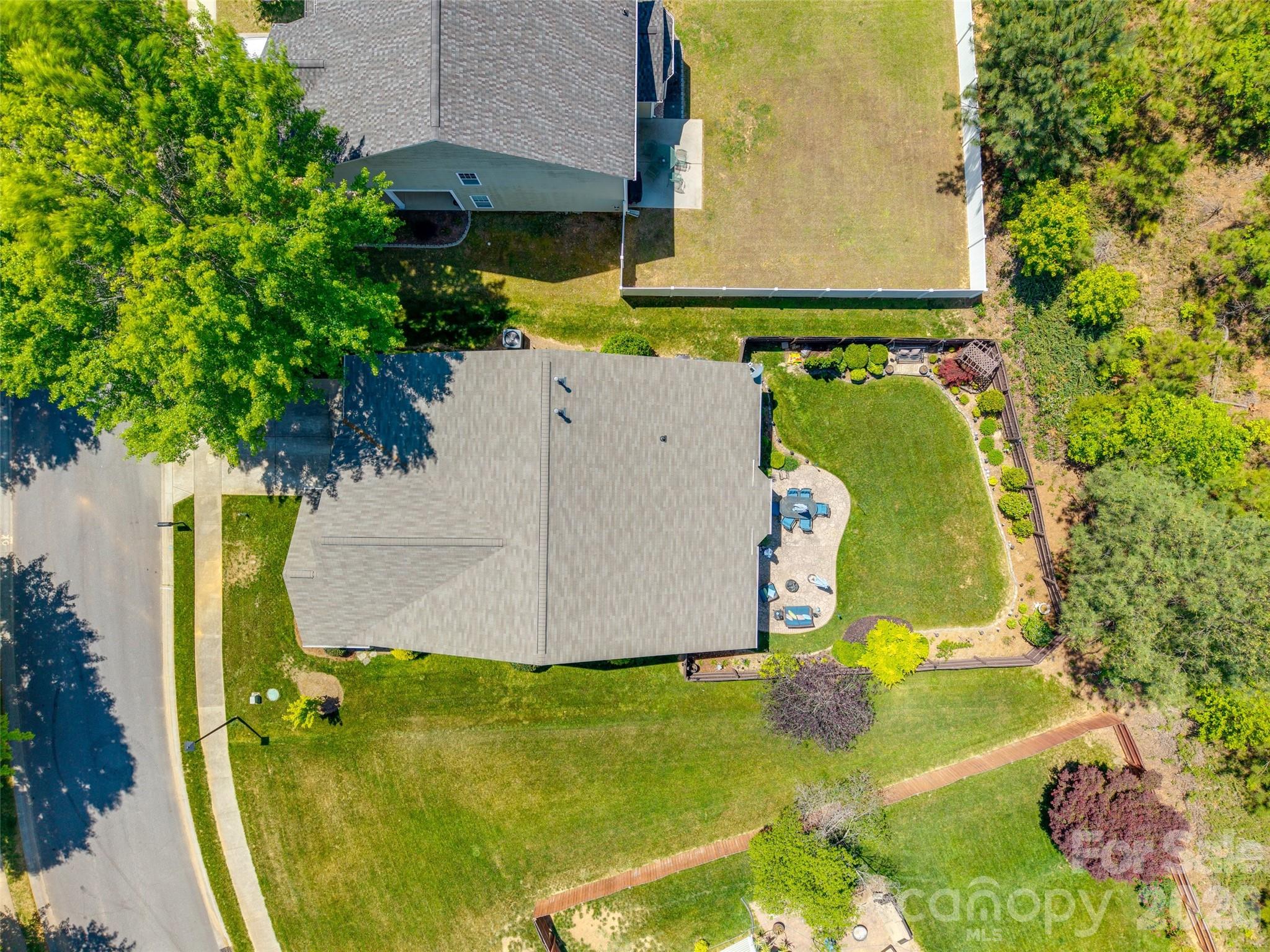 4589 Scarlet Oak Drive