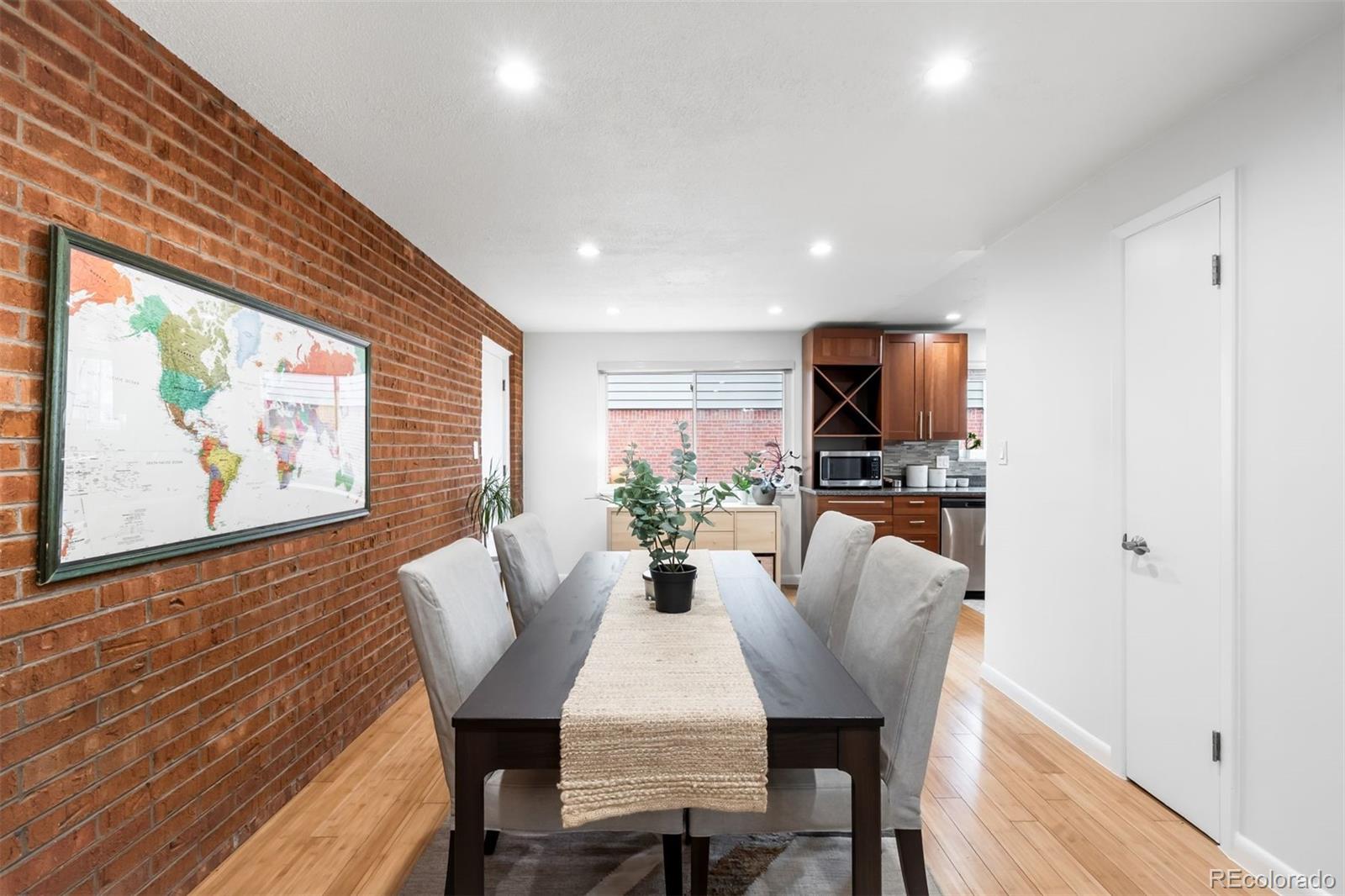 1448 S Oneida Street